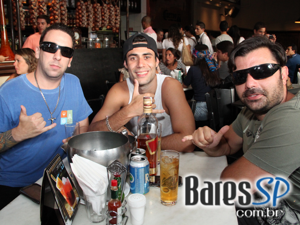 Boteco São Bento ofereceu chopp gelado no domingo, na Vila Madalena Boteco São Bento ofereceu chopp gelado no domingo, na Vila Madalena