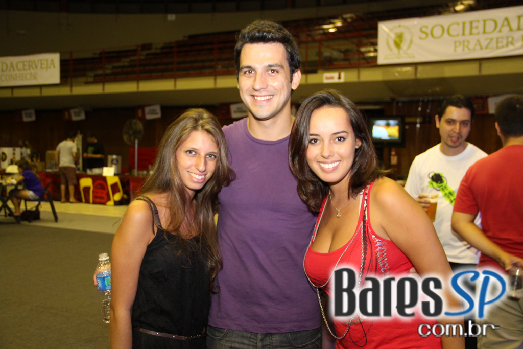 Sociedade da Cerveja apresentou feira que uniu cerveja, música e gastronomia no Esporte Clube Sírio Sociedade da Cerveja apresentou feira que uniu cerveja, música e gastronomia no Esporte Clube Sírio