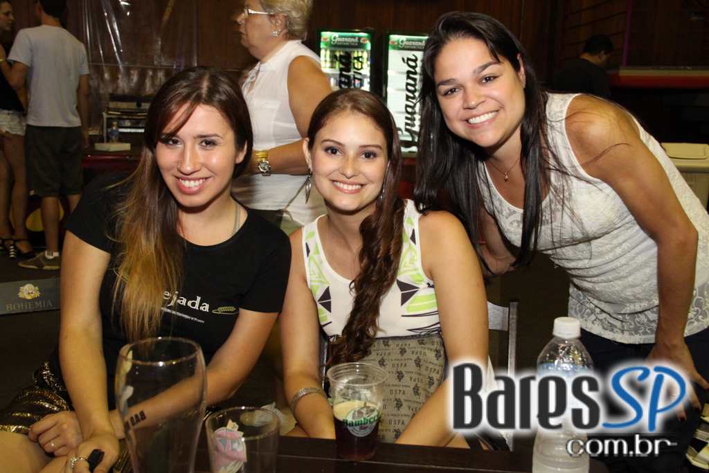 Sociedade da Cerveja apresentou feira que uniu cerveja, música e gastronomia no Esporte Clube Sírio Sociedade da Cerveja apresentou feira que uniu cerveja, música e gastronomia no Esporte Clube Sírio