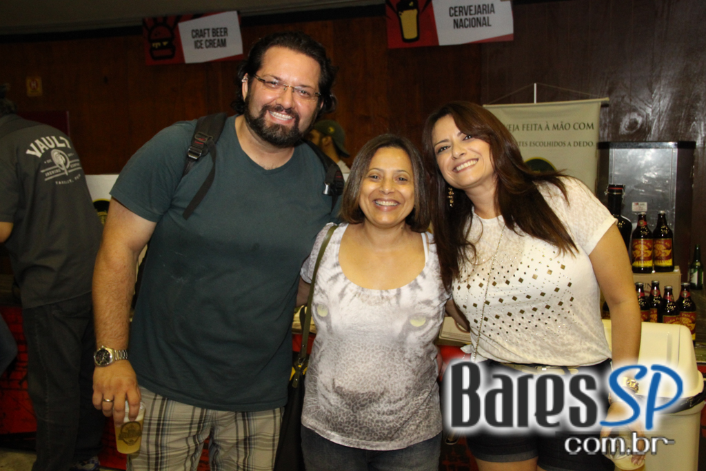 Sociedade da Cerveja apresentou feira que uniu cerveja, música e gastronomia no Esporte Clube Sírio Sociedade da Cerveja apresentou feira que uniu cerveja, música e gastronomia no Esporte Clube Sírio