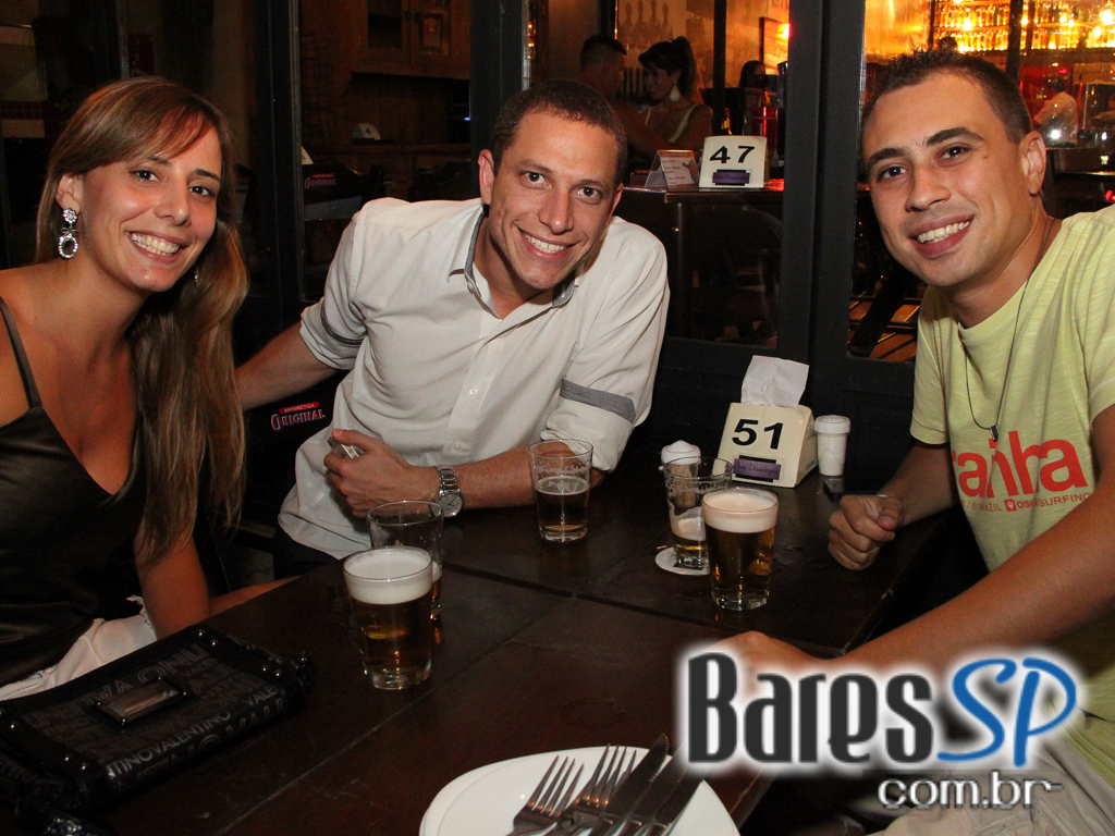 Open Bar no happy hour do Bar Seu Domingos na Vila Madalena