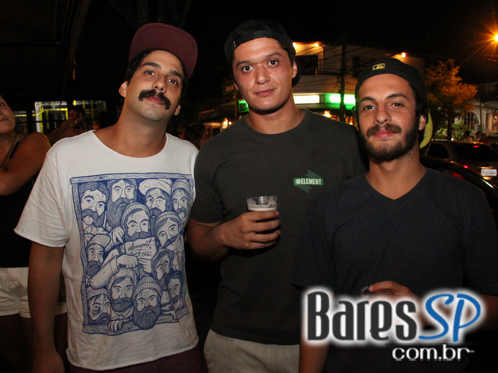 Open Bar no happy hour do Bar Seu Domingos na Vila Madalena Open Bar no happy hour do Bar Seu Domingos na Vila Madalena