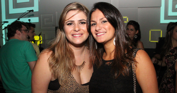 Miranda Kassin se apresenta nesta sexta-feira no palco do Da Leoni