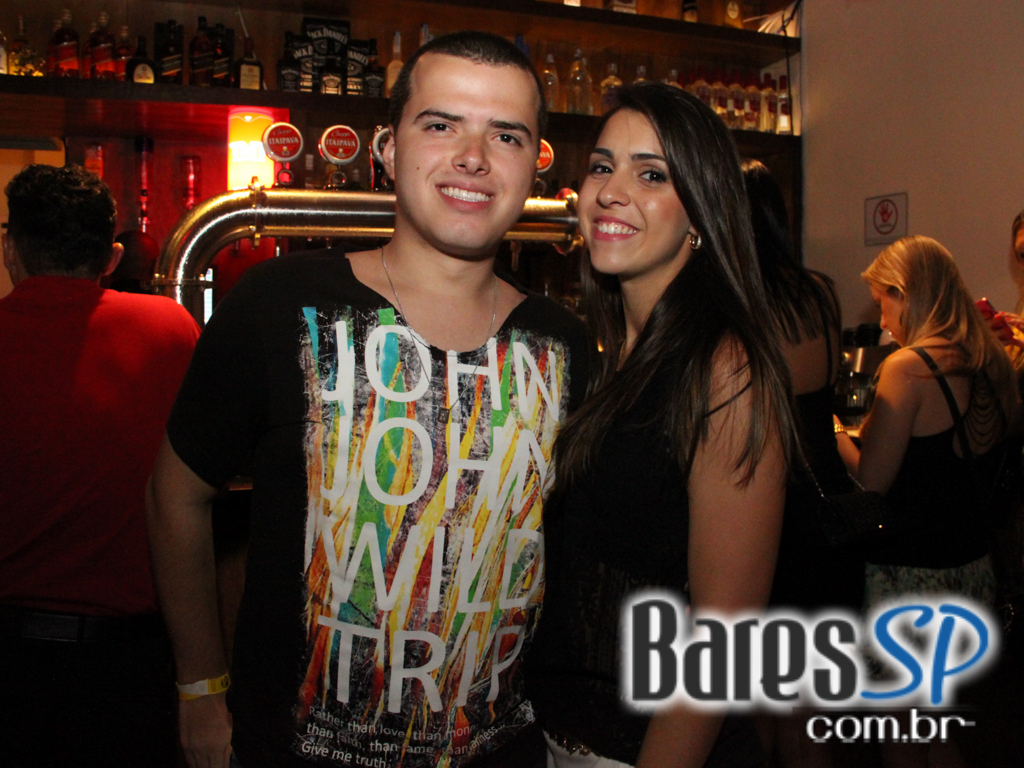 Deck Bar Itaim embalou a sexta-feira com happy hour especial Deck Bar Itaim embalou a sexta-feira com happy hour especial