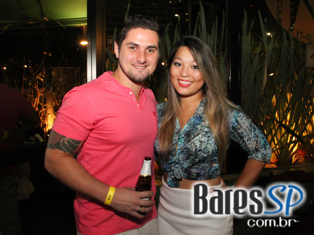 Deck Bar Itaim embalou a sexta-feira com happy hour especial Deck Bar Itaim embalou a sexta-feira com happy hour especial