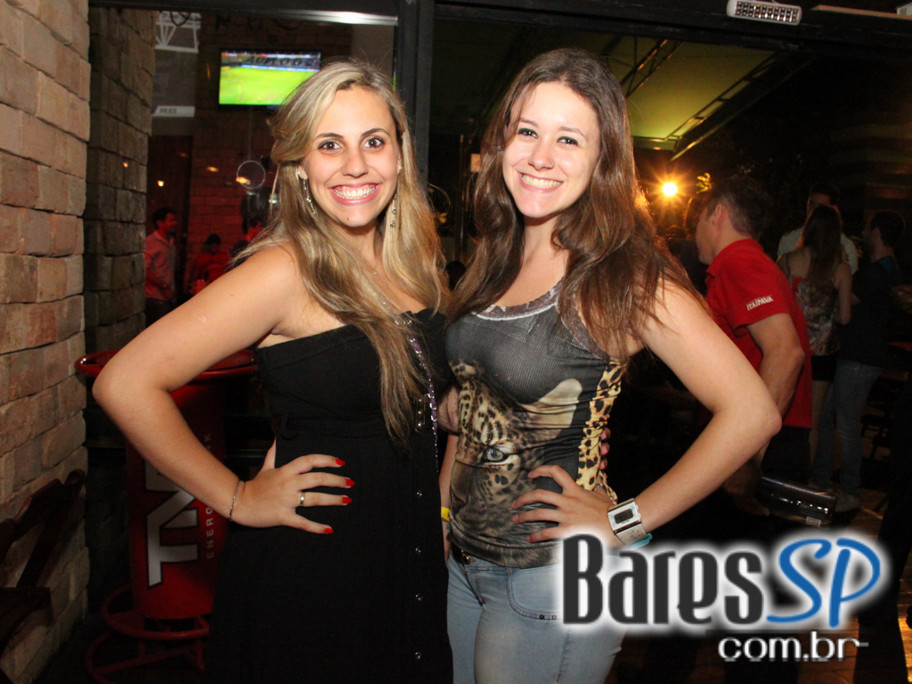 Deck Bar Itaim embalou a sexta-feira com happy hour especial Deck Bar Itaim embalou a sexta-feira com happy hour especial