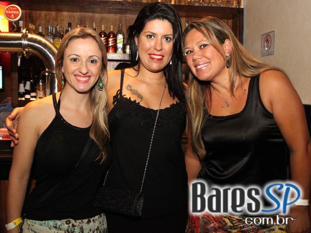 Deck Bar Itaim embalou a sexta-feira com happy hour especial Deck Bar Itaim embalou a sexta-feira com happy hour especial