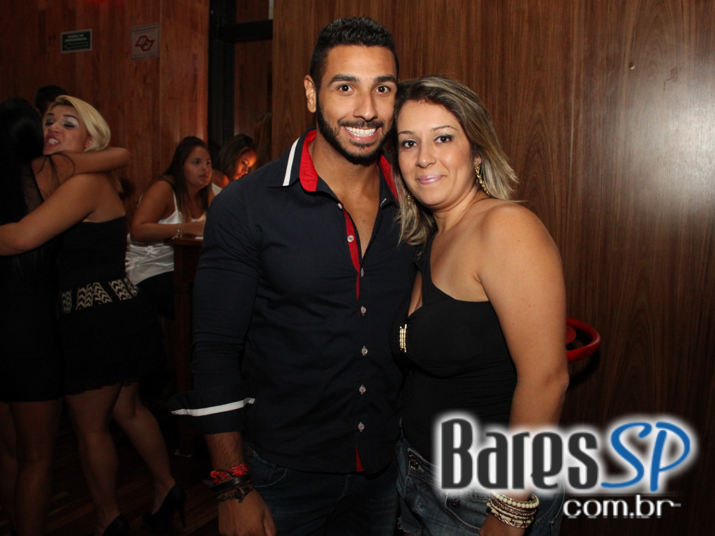 Deck Bar Itaim embalou a sexta-feira com happy hour especial Deck Bar Itaim embalou a sexta-feira com happy hour especial