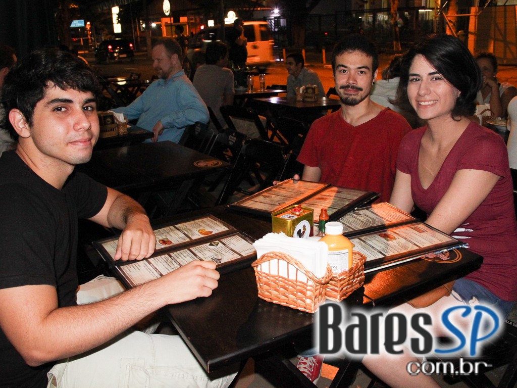 Happy Hour de segunda-feira com petiscos e cerveja é no Prainha Paulista Happy Hour de segunda-feira com petiscos e cerveja é no Prainha Paulista