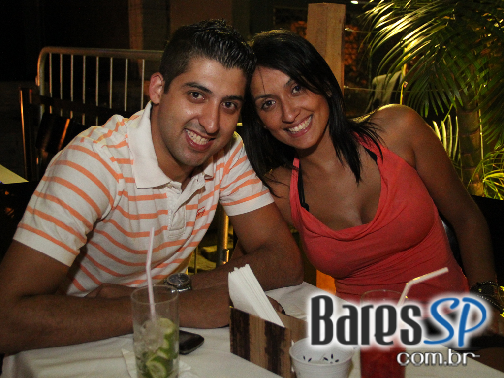 Panorama Bar inaugurou na segunda-feira no bairro de Jardim Paulista Panorama Bar inaugurou na segunda-feira no bairro de Jardim Paulista