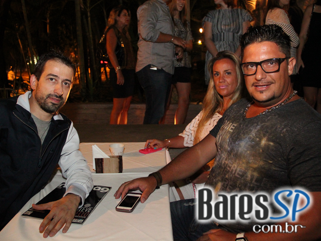 Panorama Bar inaugurou na segunda-feira no bairro de Jardim Paulista Panorama Bar inaugurou na segunda-feira no bairro de Jardim Paulista