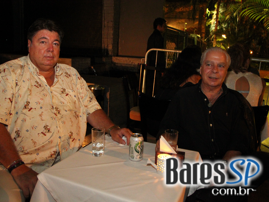 Panorama Bar inaugurou na segunda-feira no bairro de Jardim Paulista Panorama Bar inaugurou na segunda-feira no bairro de Jardim Paulista