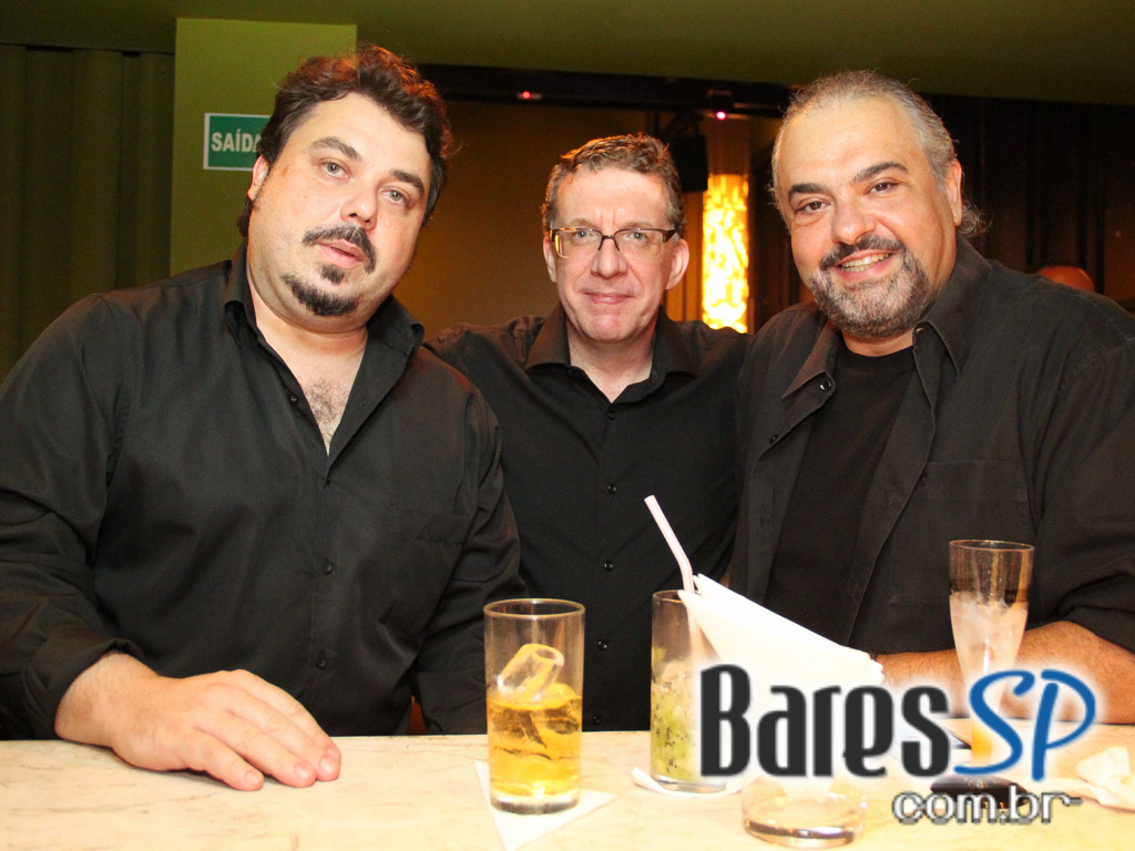 Panorama Bar inaugurou na segunda-feira no bairro de Jardim Paulista Panorama Bar inaugurou na segunda-feira no bairro de Jardim Paulista