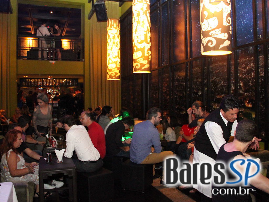 Panorama Bar inaugurou na segunda-feira no bairro de Jardim Paulista Panorama Bar inaugurou na segunda-feira no bairro de Jardim Paulista