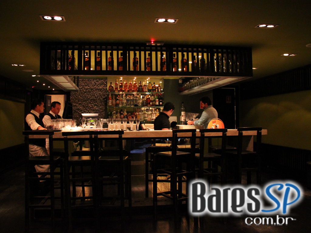 Panorama Bar inaugurou na segunda-feira no bairro de Jardim Paulista Panorama Bar inaugurou na segunda-feira no bairro de Jardim Paulista