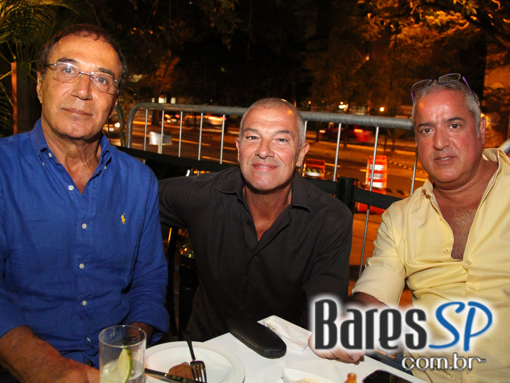 Panorama Bar inaugurou na segunda-feira no bairro de Jardim Paulista Panorama Bar inaugurou na segunda-feira no bairro de Jardim Paulista