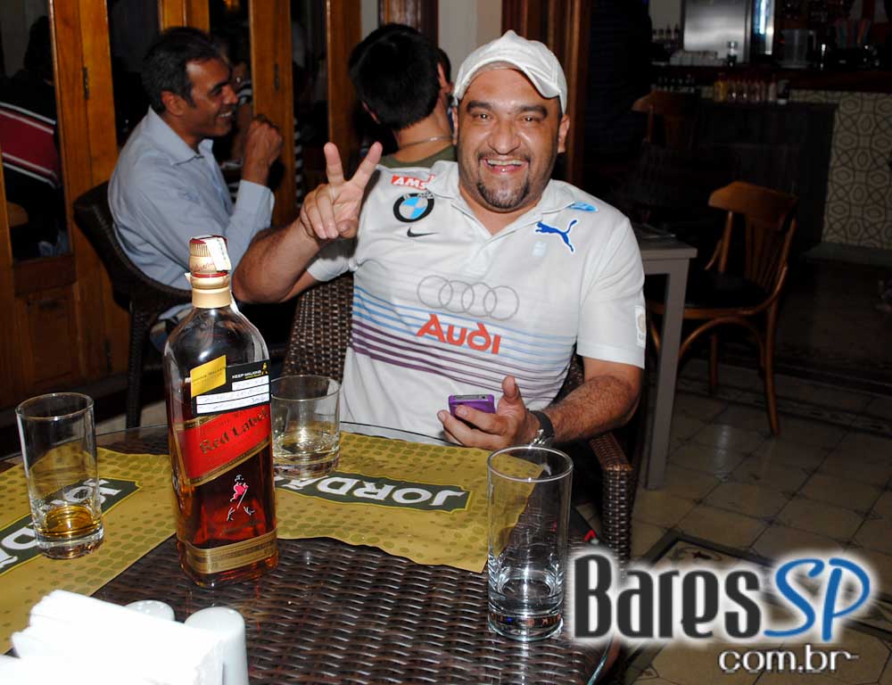 Jordão Bar ofereceu Happy Hour com chope gelado e petiscos Jordão Bar ofereceu Happy Hour com chope gelado e petiscos