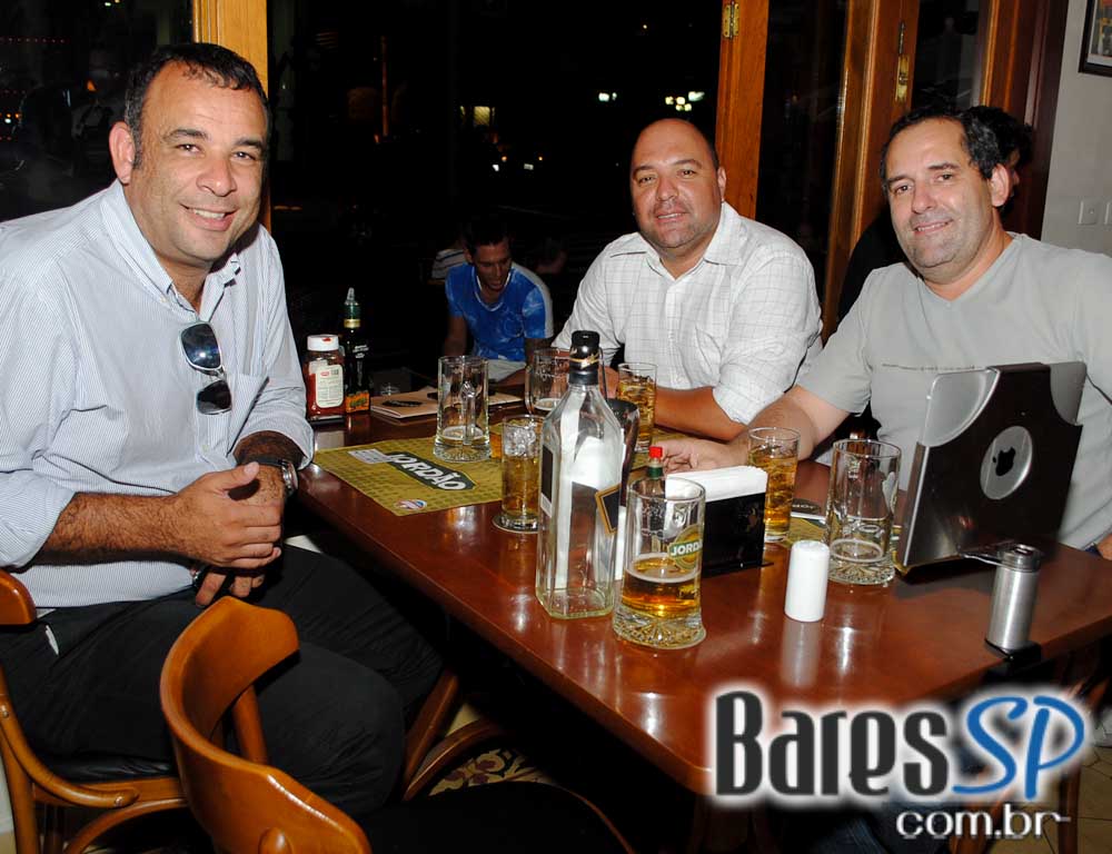 Jordão Bar ofereceu Happy Hour com chope gelado e petiscos Jordão Bar ofereceu Happy Hour com chope gelado e petiscos