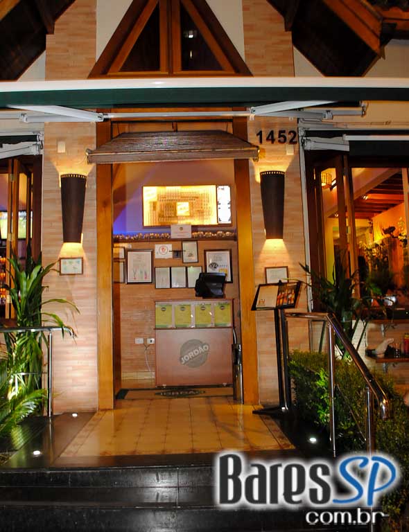 Jordão Bar ofereceu Happy Hour com chope gelado e petiscos Jordão Bar ofereceu Happy Hour com chope gelado e petiscos