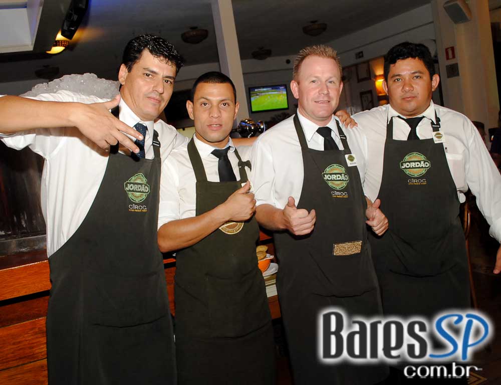 Jordão Bar ofereceu Happy Hour com chope gelado e petiscos Jordão Bar ofereceu Happy Hour com chope gelado e petiscos