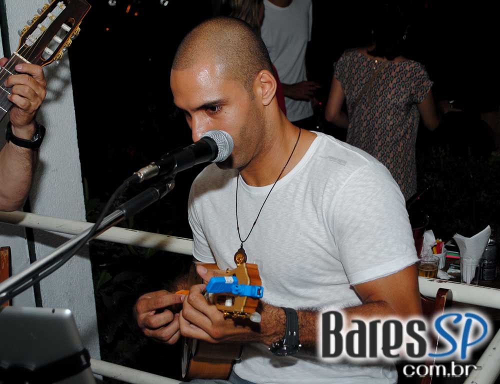 Patropi Bar e Restaurante recebeu na sexta o Grupo Contraste Patropi Bar e Restaurante recebeu na sexta o Grupo Contraste