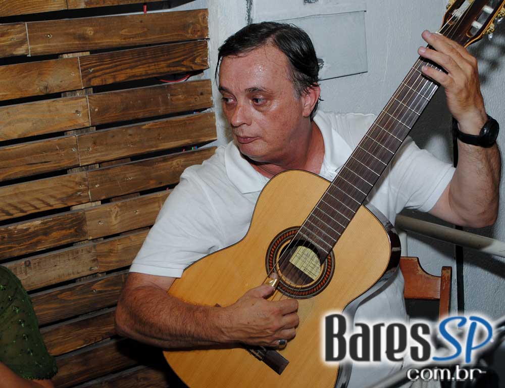 Patropi Bar e Restaurante recebeu na sexta o Grupo Contraste Patropi Bar e Restaurante recebeu na sexta o Grupo Contraste