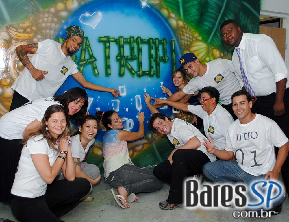 Patropi Bar e Restaurante recebeu na sexta o Grupo Contraste Patropi Bar e Restaurante recebeu na sexta o Grupo Contraste