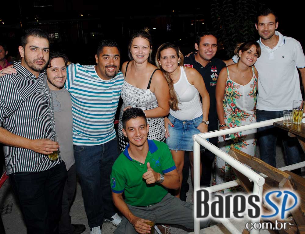 Patropi Bar e Restaurante recebeu na sexta o Grupo Contraste Patropi Bar e Restaurante recebeu na sexta o Grupo Contraste