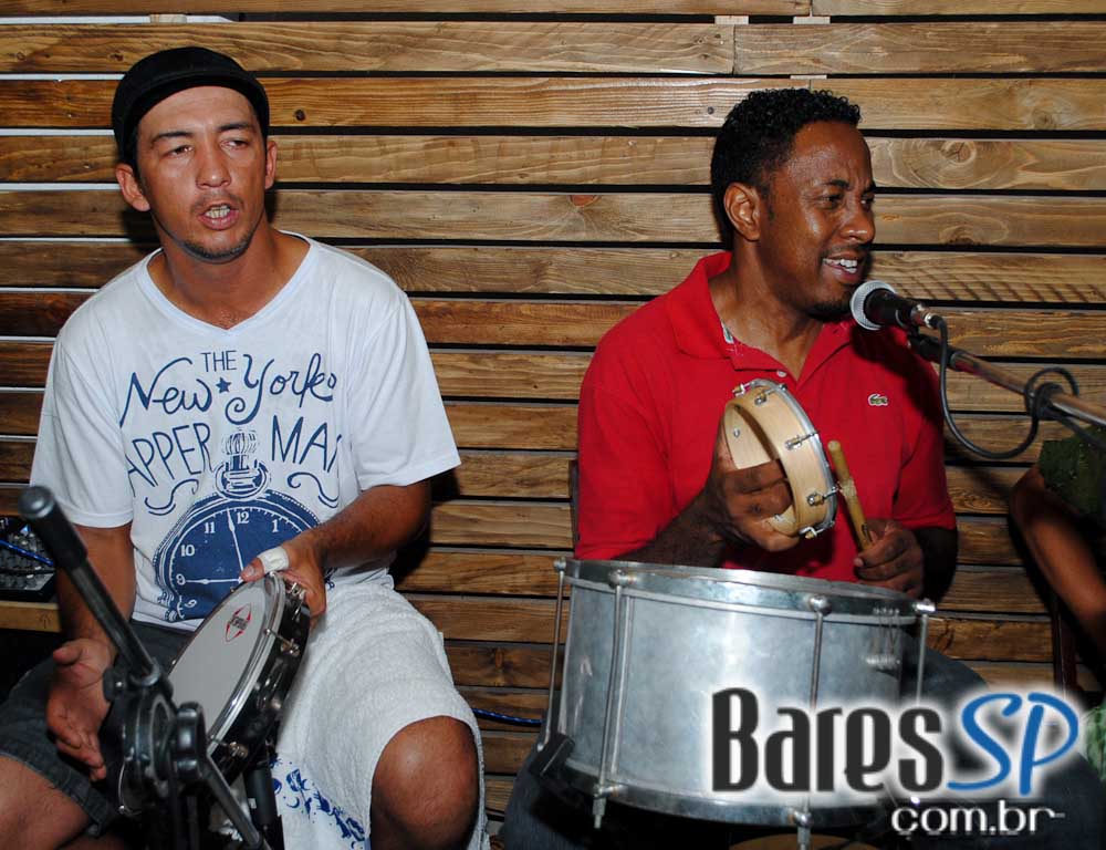 Patropi Bar e Restaurante recebeu na sexta o Grupo Contraste Patropi Bar e Restaurante recebeu na sexta o Grupo Contraste