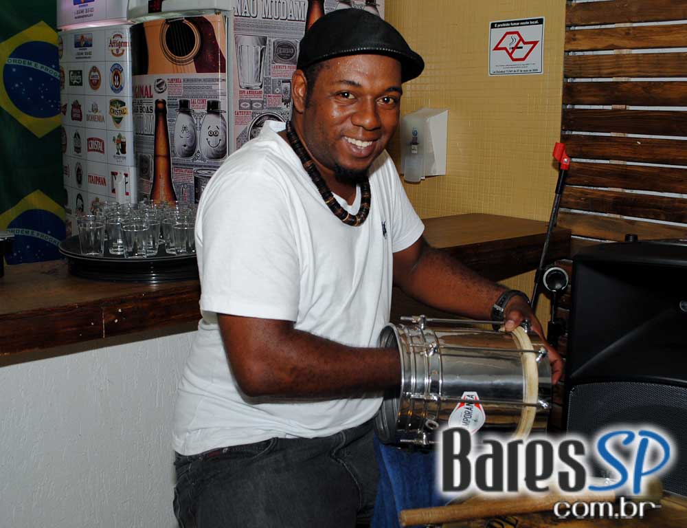 Patropi Bar e Restaurante recebeu na sexta o Grupo Contraste Patropi Bar e Restaurante recebeu na sexta o Grupo Contraste