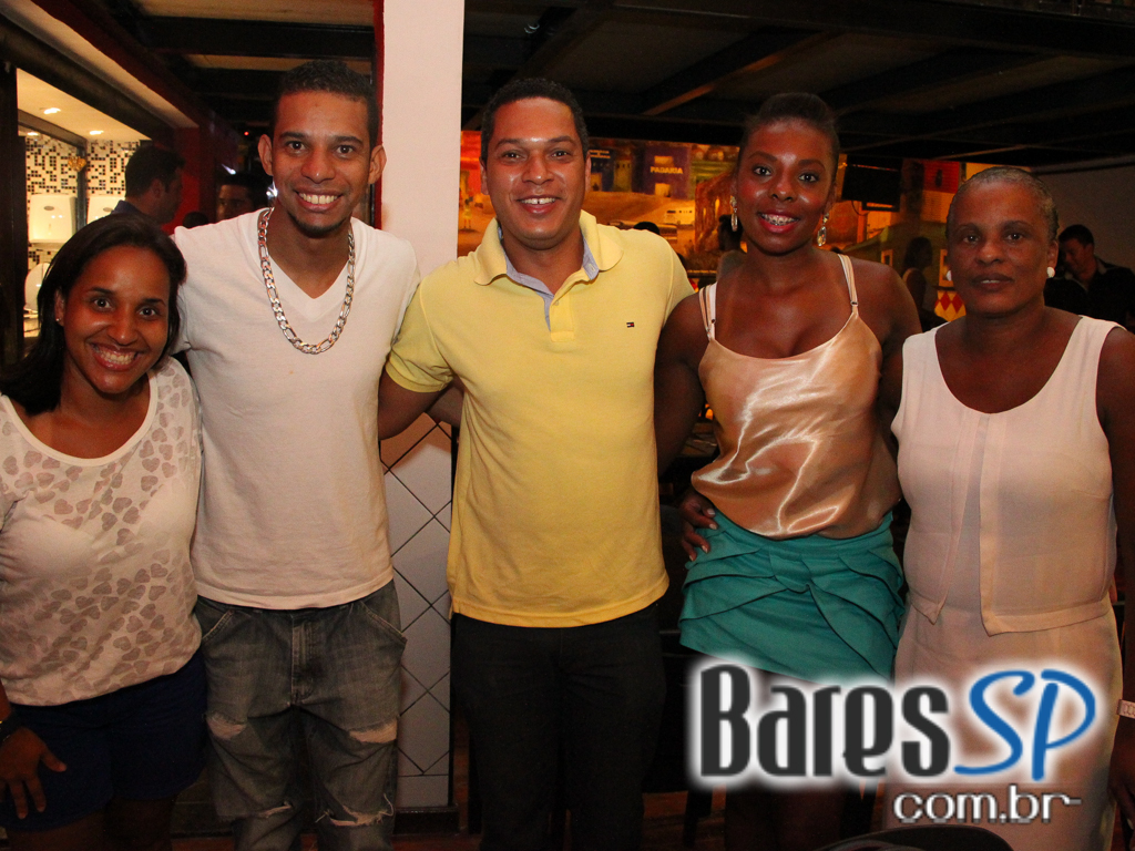 Boteco da Villa inaugurou neste domingo com muito samba e pagode Boteco da Villa inaugurou neste domingo com muito samba e pagode