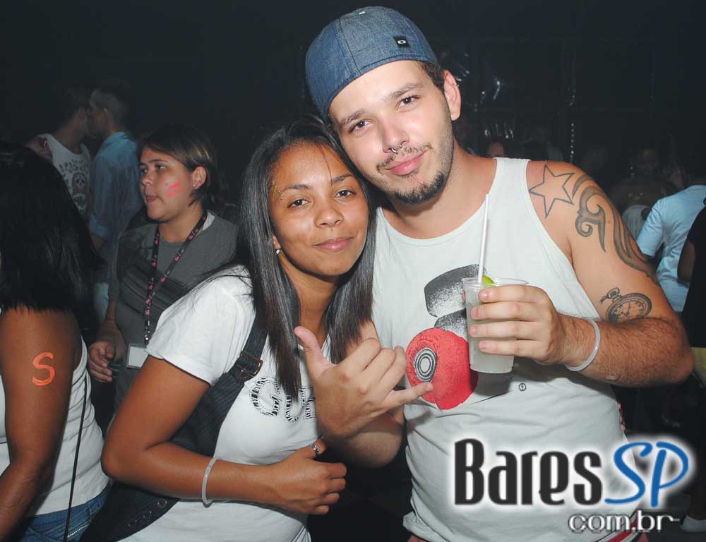 Festa Glow Party com participação de Scheila Carvalho na The L Festa Glow Party com participação de Scheila Carvalho na The L