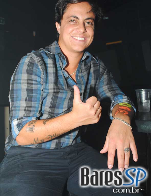 Festa Glow Party com participação de Scheila Carvalho na The L Festa Glow Party com participação de Scheila Carvalho na The L