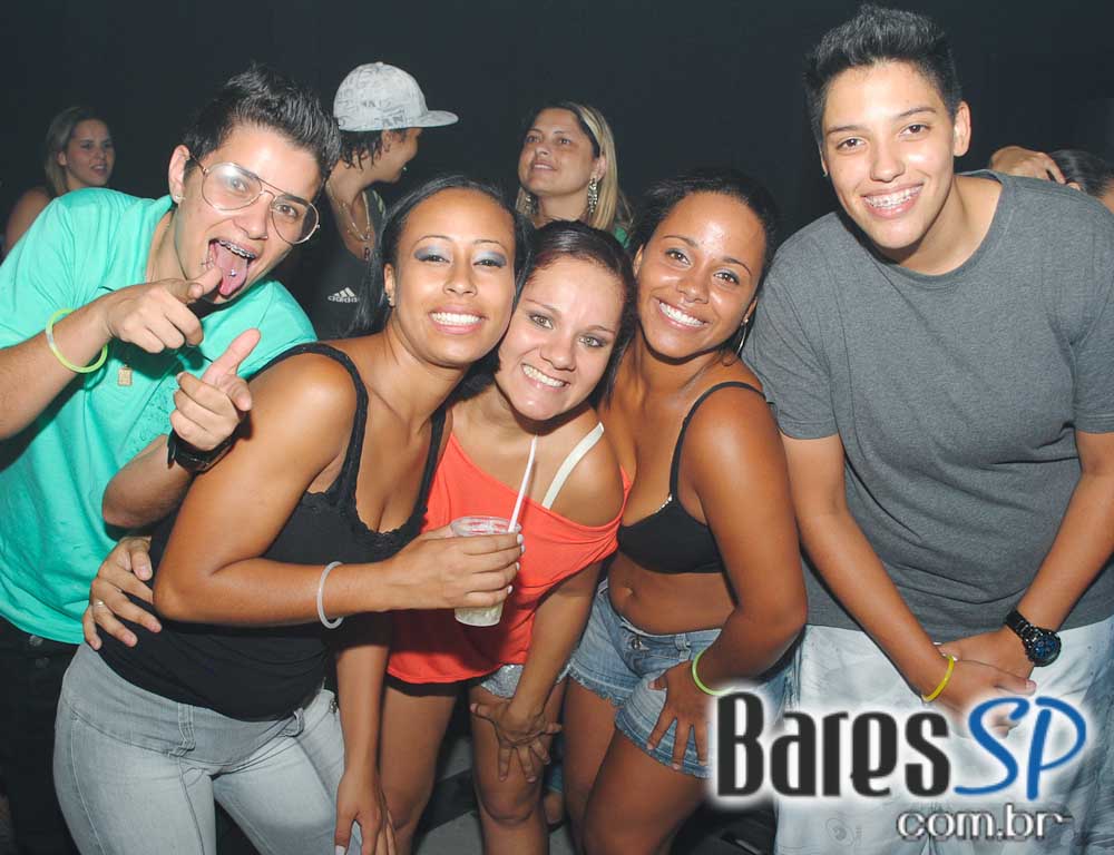 Festa Glow Party com participação de Scheila Carvalho na The L Festa Glow Party com participação de Scheila Carvalho na The L