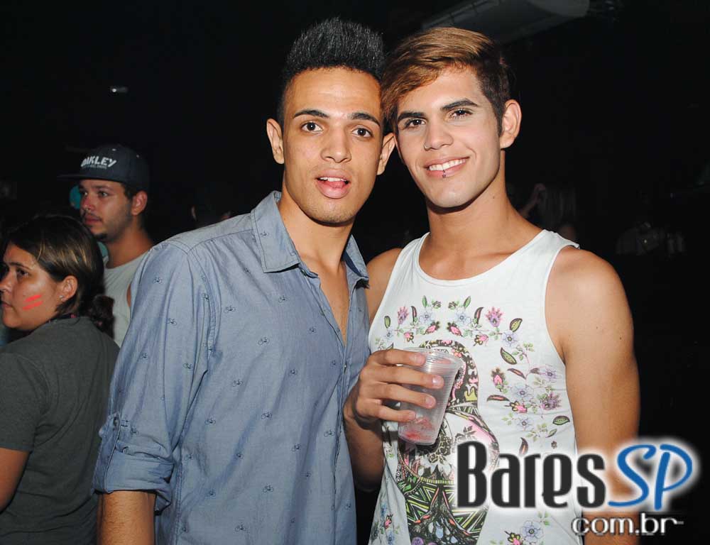 Festa Glow Party com participação de Scheila Carvalho na The L Festa Glow Party com participação de Scheila Carvalho na The L