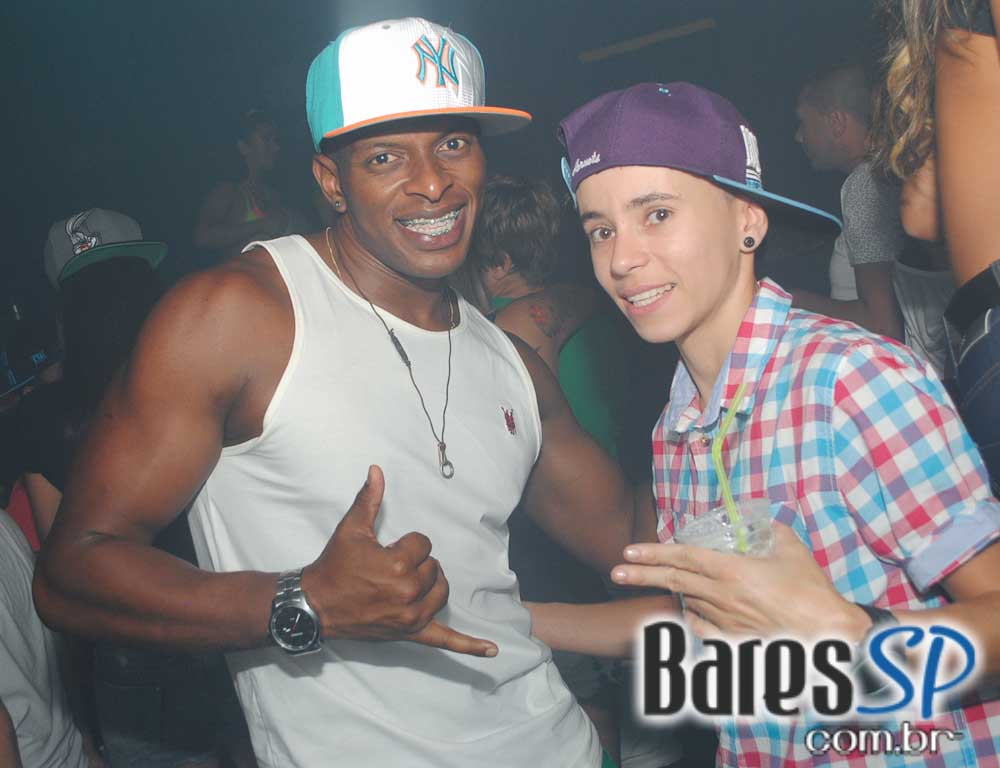 Festa Glow Party com participação de Scheila Carvalho na The L Festa Glow Party com participação de Scheila Carvalho na The L