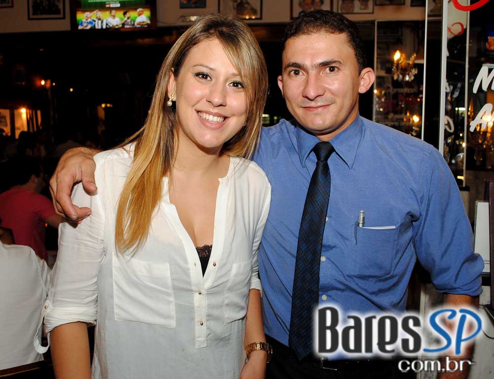 Salve Jorge Bar Itaim ofereceu Galetinho na Brasa e cervejas para o happy hour Salve Jorge Bar Itaim ofereceu Galetinho na Brasa e cervejas para o happy hour