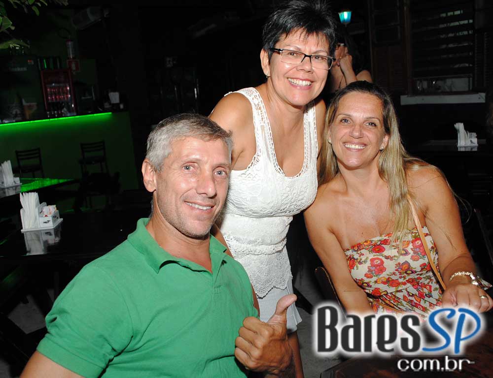 Vila Moema apresentou ambiente descontraído com DJs residentes Vila Moema apresentou ambiente descontraído com DJs residentes