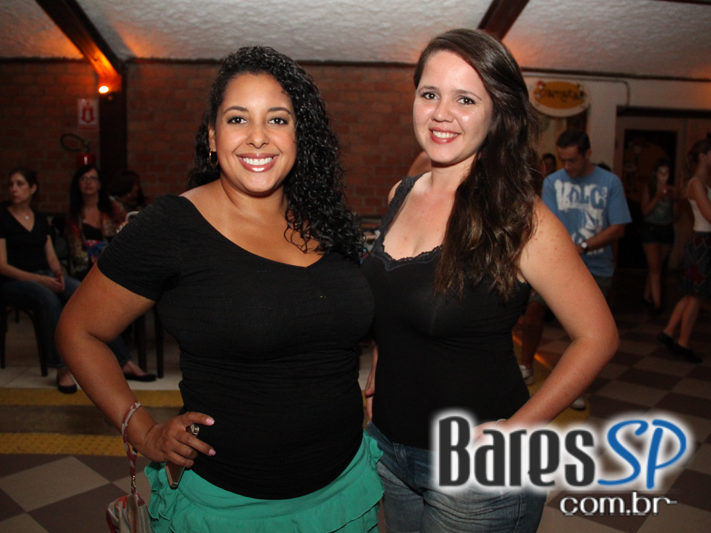 Elba Ramalho se apresentou no palco do Canto da Ema e homenageou Dominguinhos Elba Ramalho se apresentou no palco do Canto da Ema e homenageou Dominguinhos