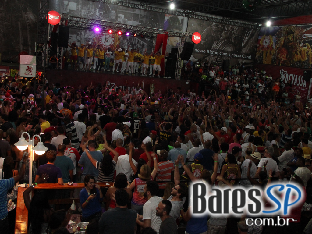 G.R.C. Escola de Samba Mocidade Alegre realizou ensaio geral em sua quadra no sábado G.R.C. Escola de Samba Mocidade Alegre realizou ensaio geral em sua quadra no sábado