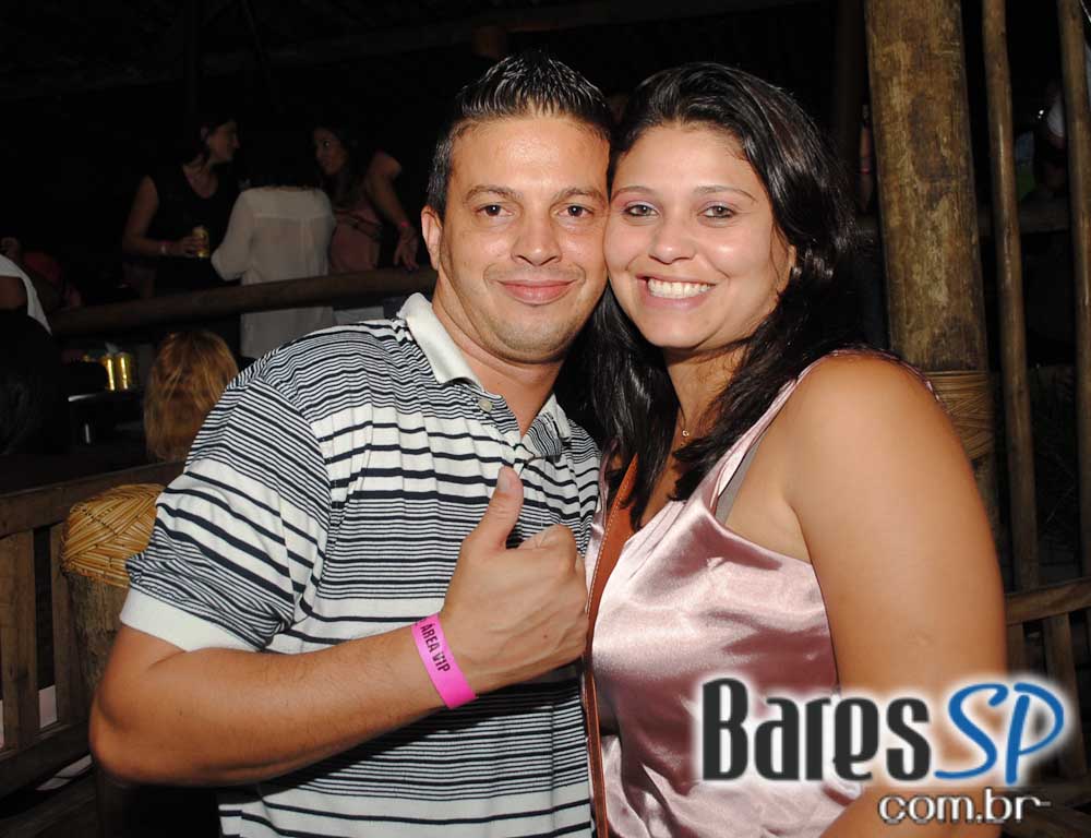 Péricles estreou happy hour Jun Daiti com show no Santa Aldeia Péricles estreou happy hour Jun Daiti com show no Santa Aldeia