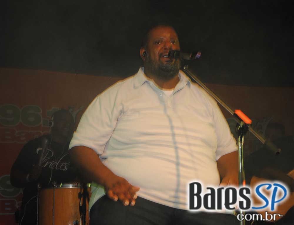 Péricles estreou happy hour Jun Daiti com show no Santa Aldeia Péricles estreou happy hour Jun Daiti com show no Santa Aldeia