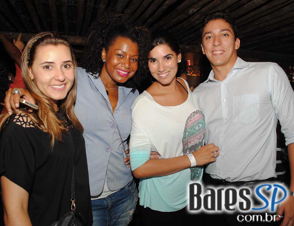 Péricles estreou happy hour Jun Daiti com show no Santa Aldeia Péricles estreou happy hour Jun Daiti com show no Santa Aldeia