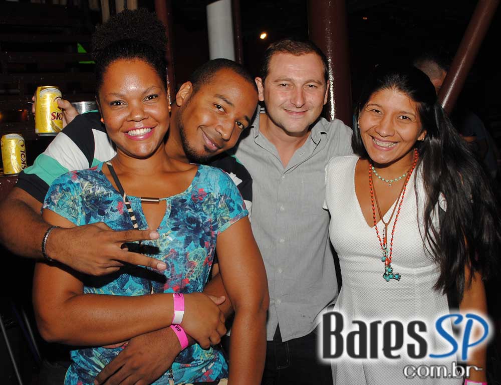 Péricles estreou happy hour Jun Daiti com show no Santa Aldeia Péricles estreou happy hour Jun Daiti com show no Santa Aldeia