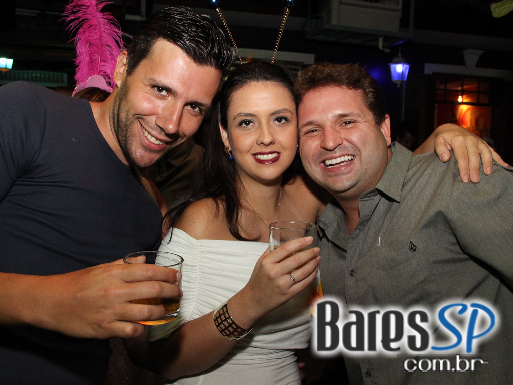 Vila Moema apresentou ambiente descontraído com DJs residentes Vila Moema apresentou ambiente descontraído com DJs residentes