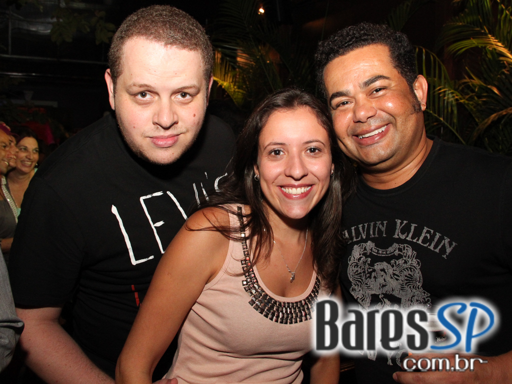 Vila Moema apresentou ambiente descontraído com DJs residentes Vila Moema apresentou ambiente descontraído com DJs residentes