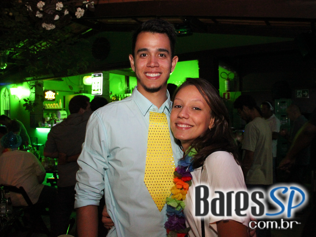 Vila Moema apresentou ambiente descontraído com DJs residentes Vila Moema apresentou ambiente descontraído com DJs residentes