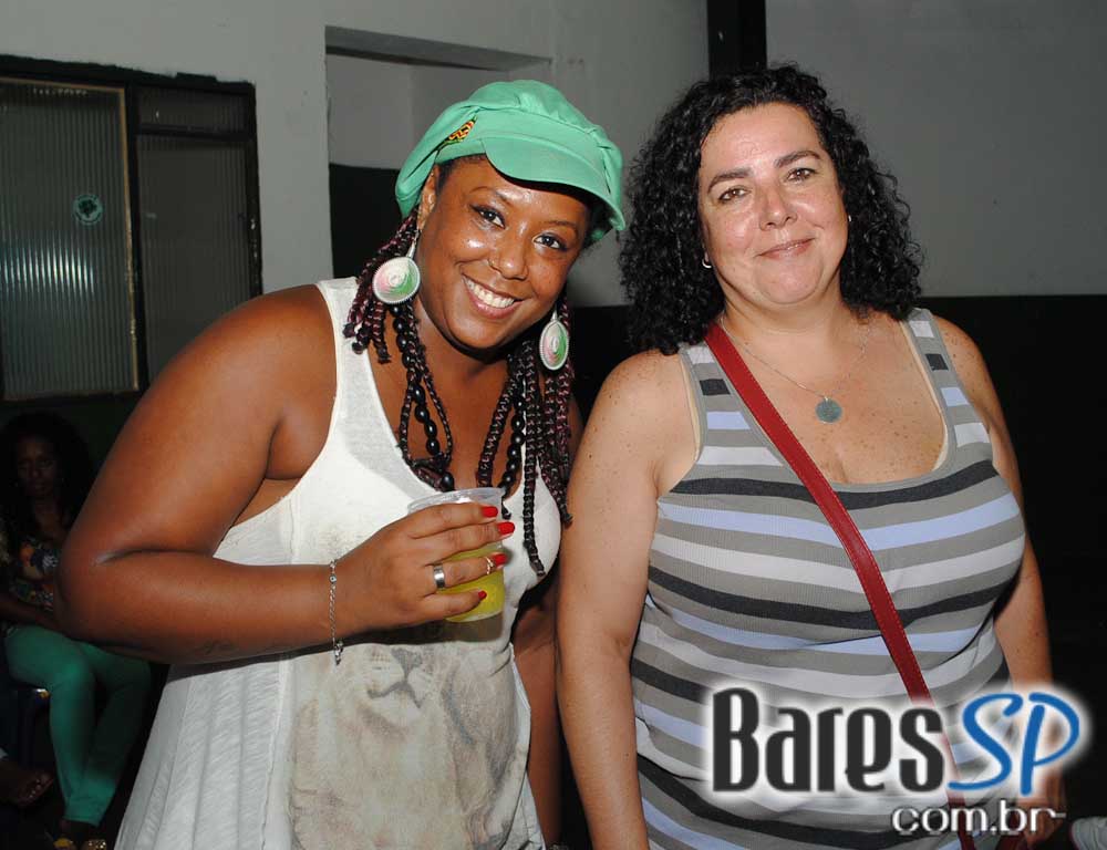 Camisa Verde e Branco se preparou para o carnaval e realizou ensaio em sua quadra na sexta Camisa Verde e Branco se preparou para o carnaval e realizou ensaio em sua quadra na sexta