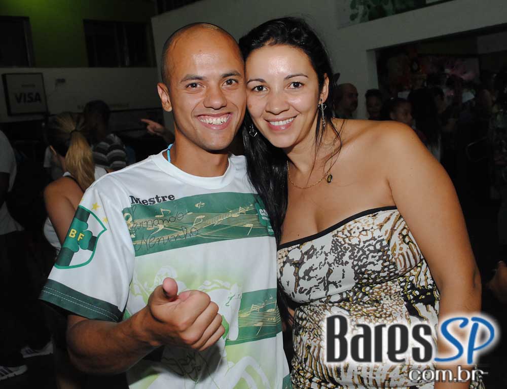 Camisa Verde e Branco se preparou para o carnaval e realizou ensaio em sua quadra na sexta Camisa Verde e Branco se preparou para o carnaval e realizou ensaio em sua quadra na sexta