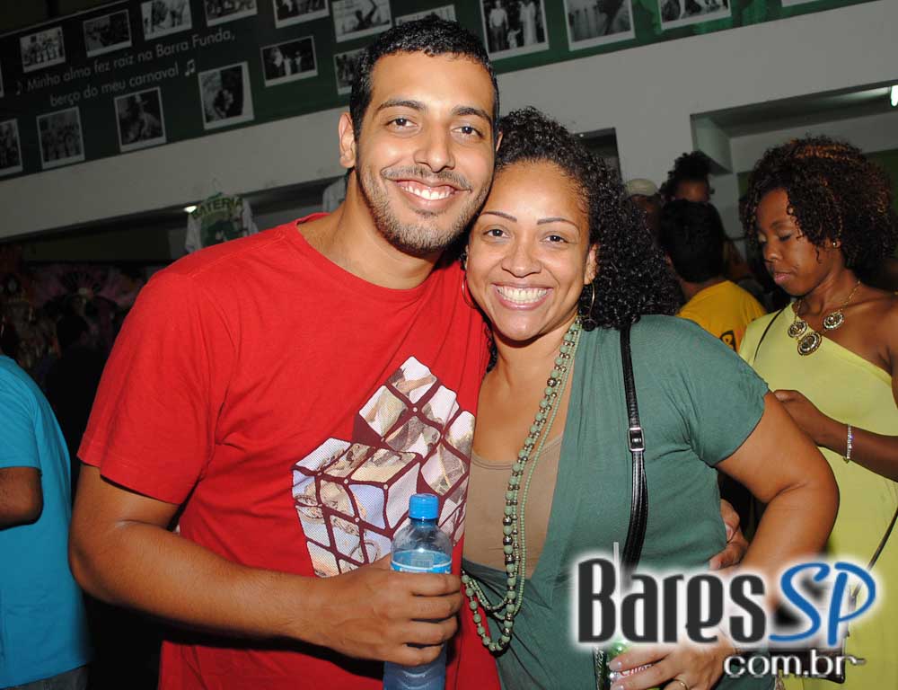 Camisa Verde e Branco se preparou para o carnaval e realizou ensaio em sua quadra na sexta Camisa Verde e Branco se preparou para o carnaval e realizou ensaio em sua quadra na sexta